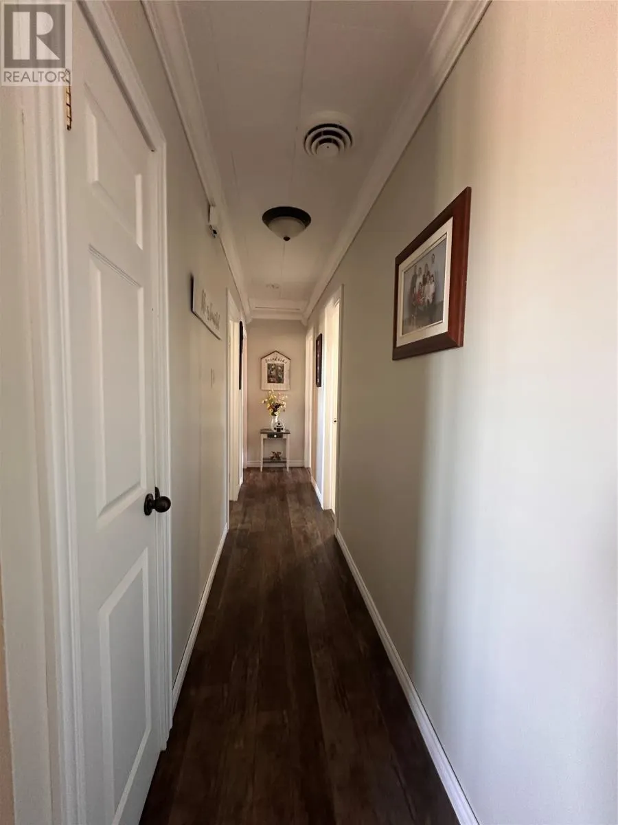 25 Forest Road