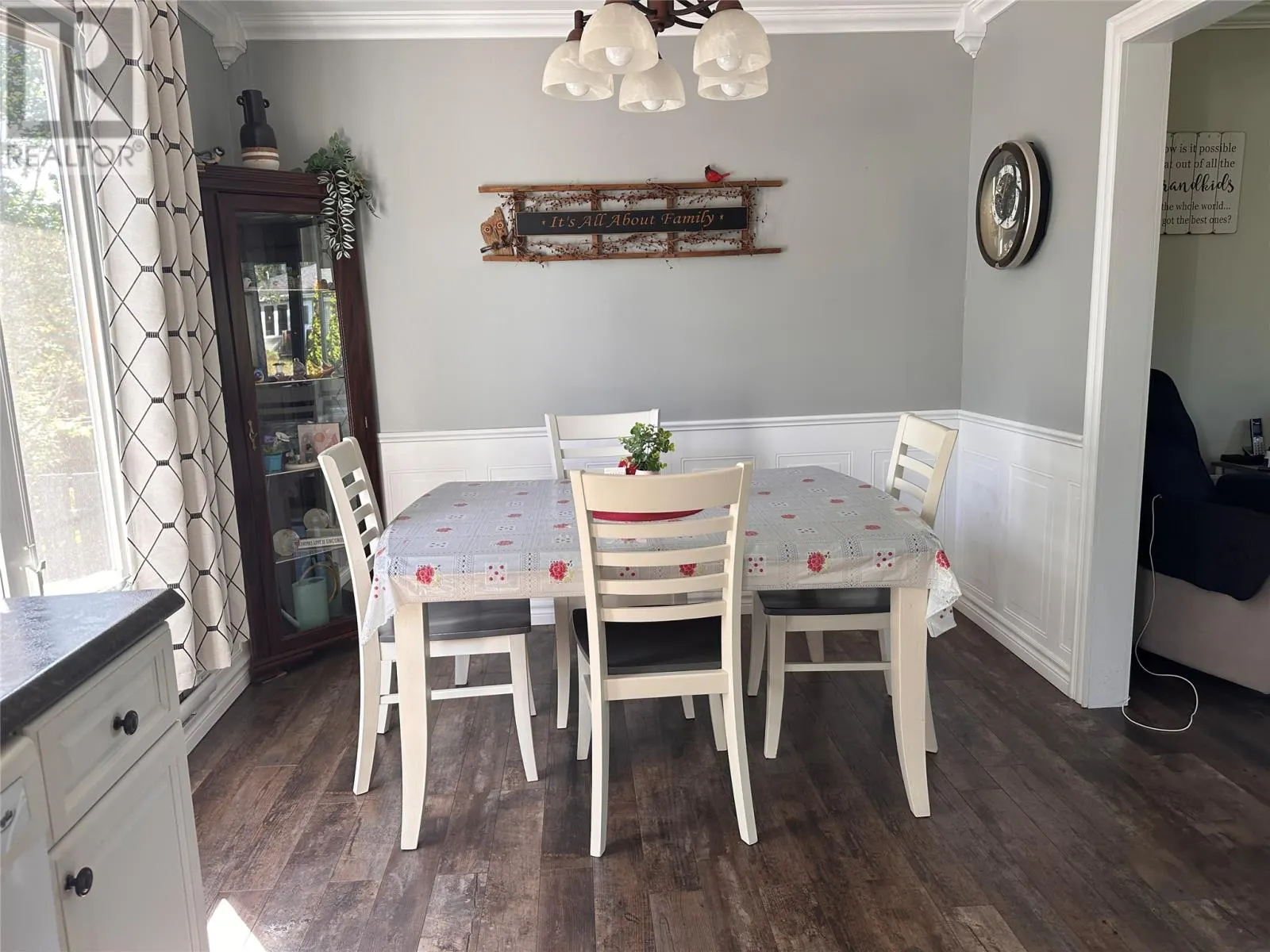 25 Forest Road