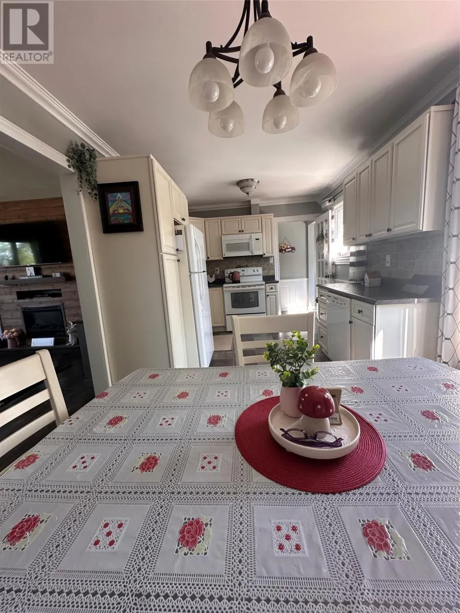 25 Forest Road