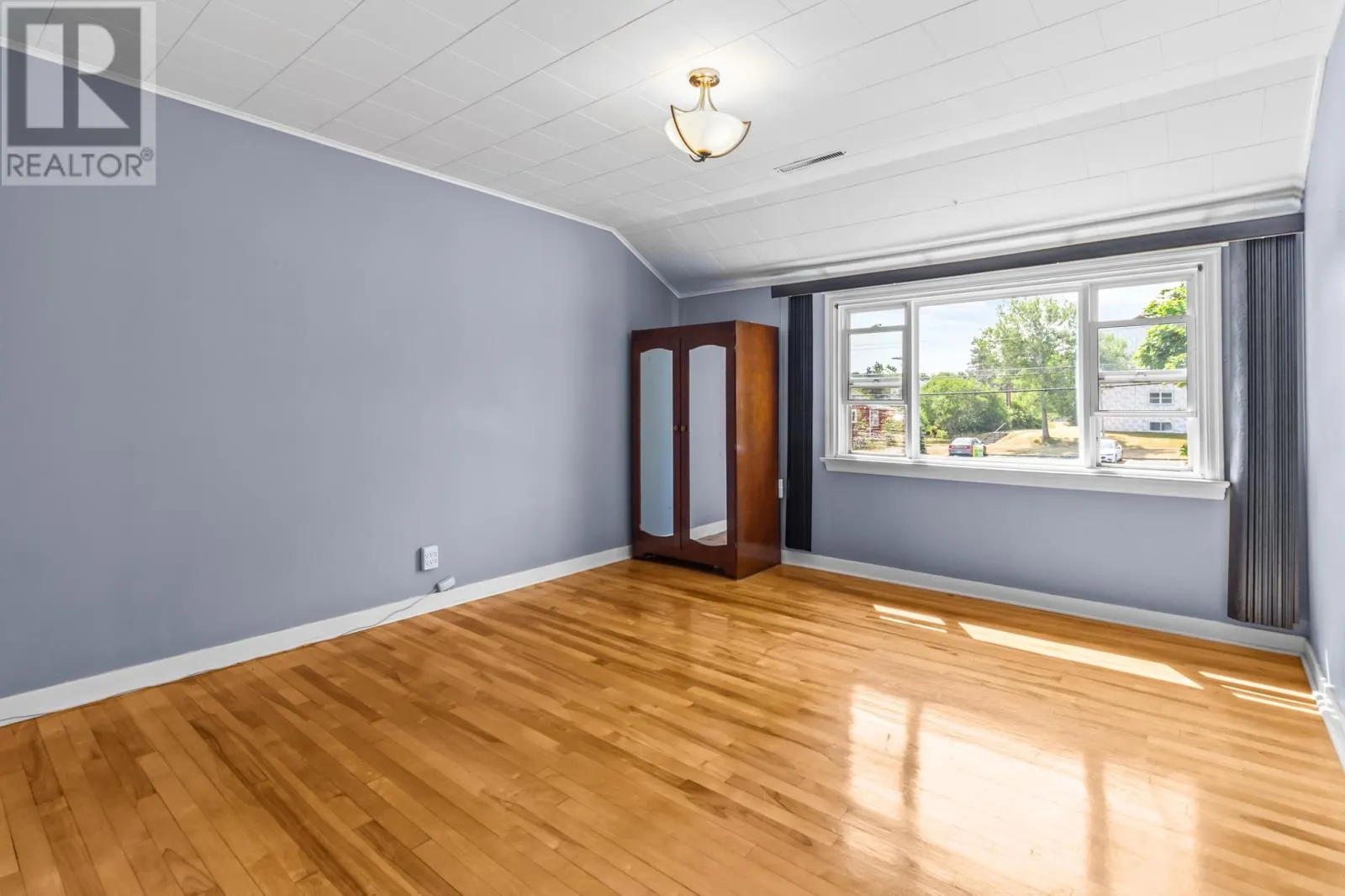 270 Freshwater Road