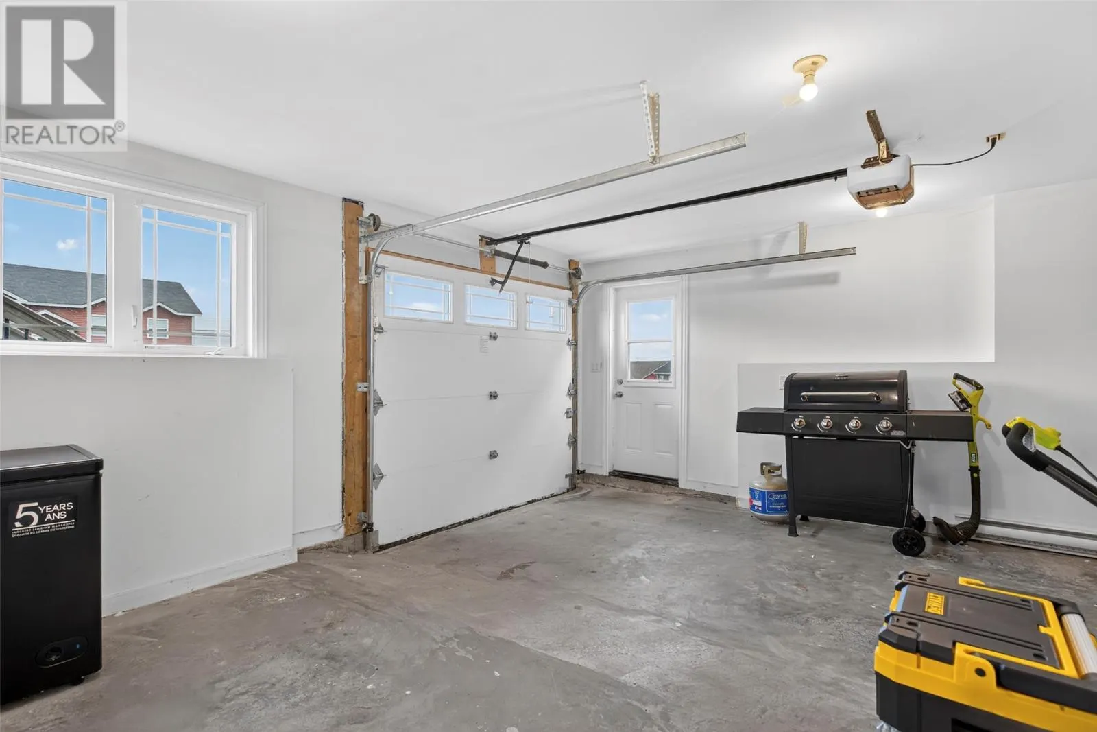 15 Samuel Drive