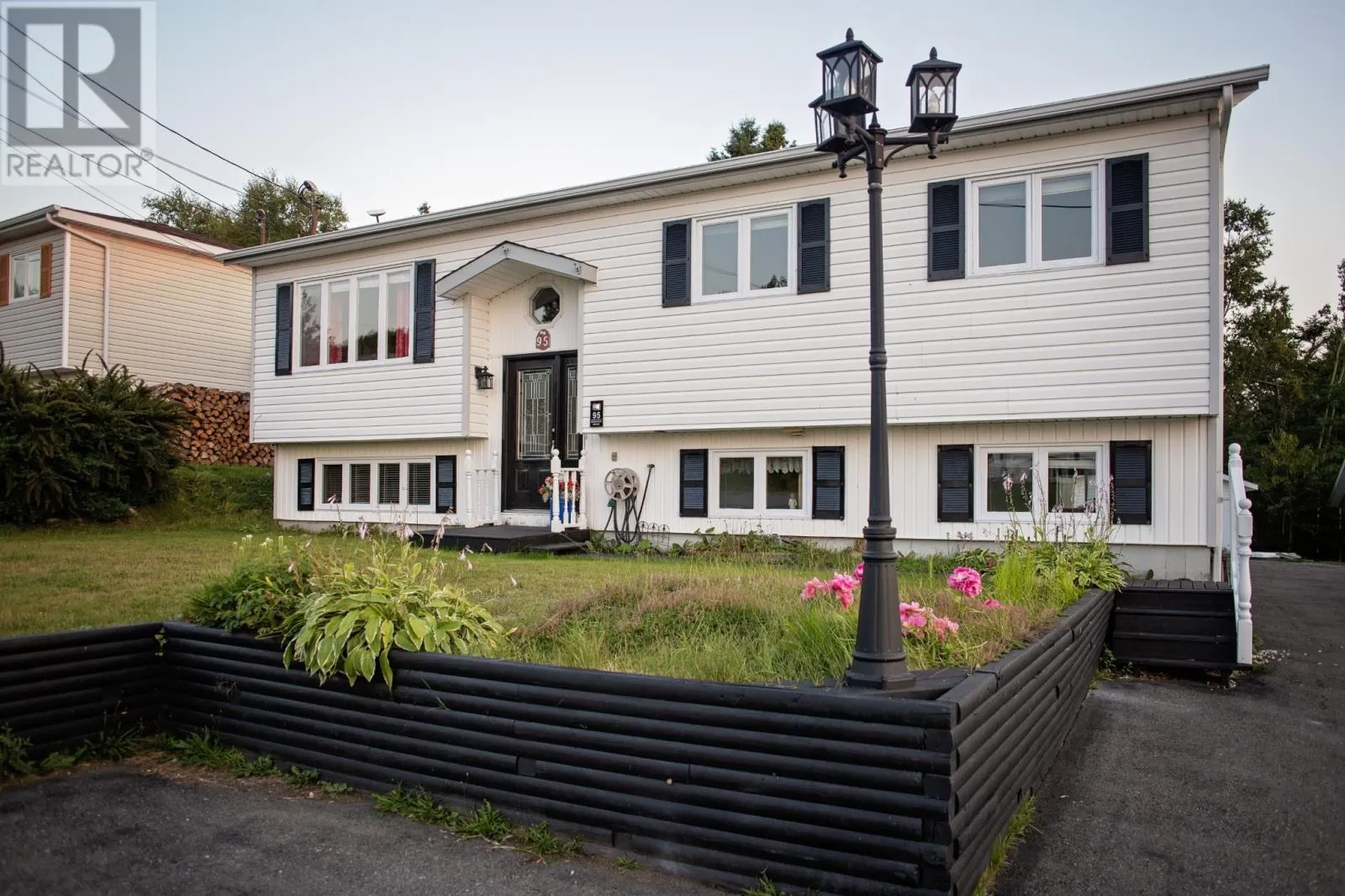 95 Bowater Drive