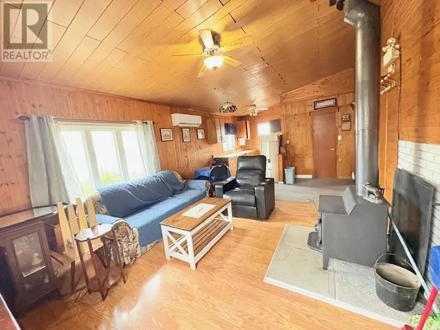 246 Vineland Road