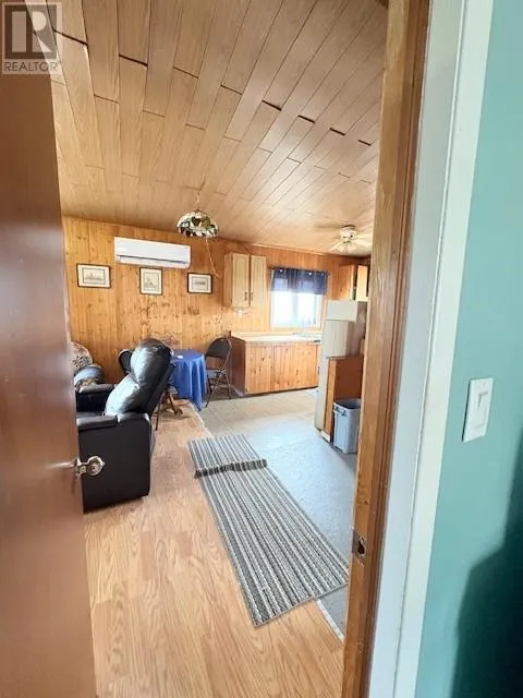 246 Vineland Road