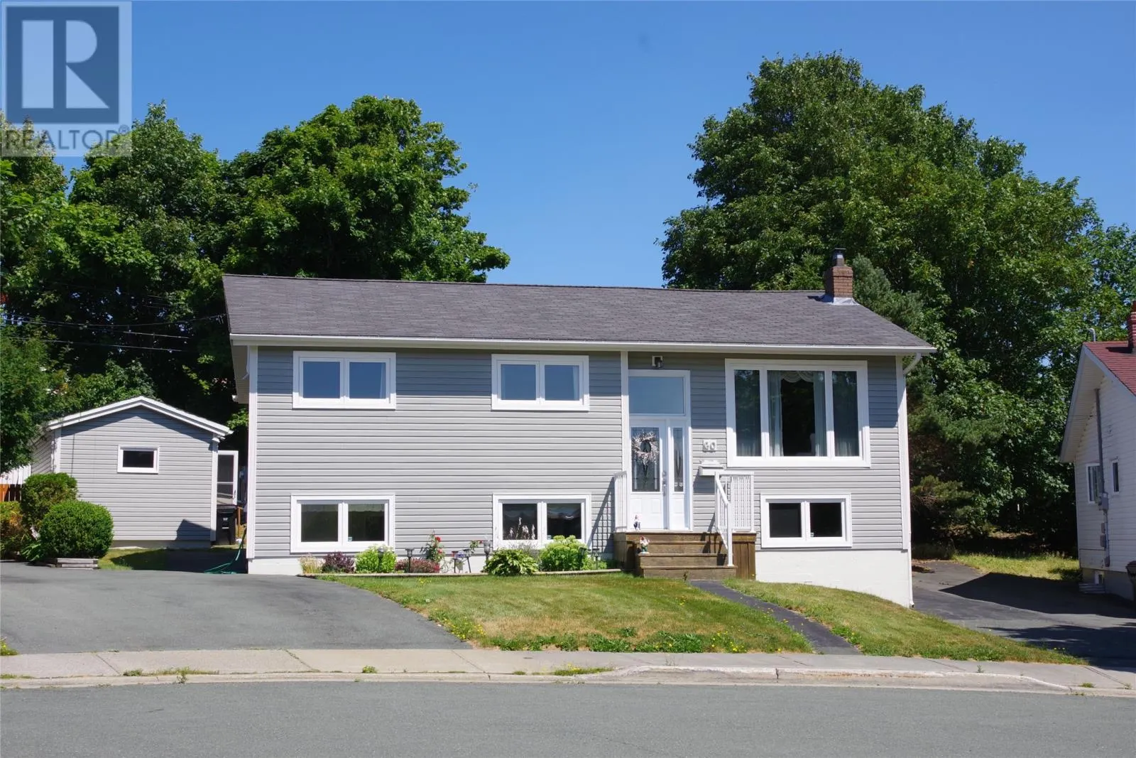 60 Amherst Heights