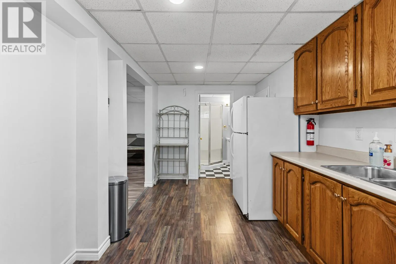 27 KELLAND Crescent