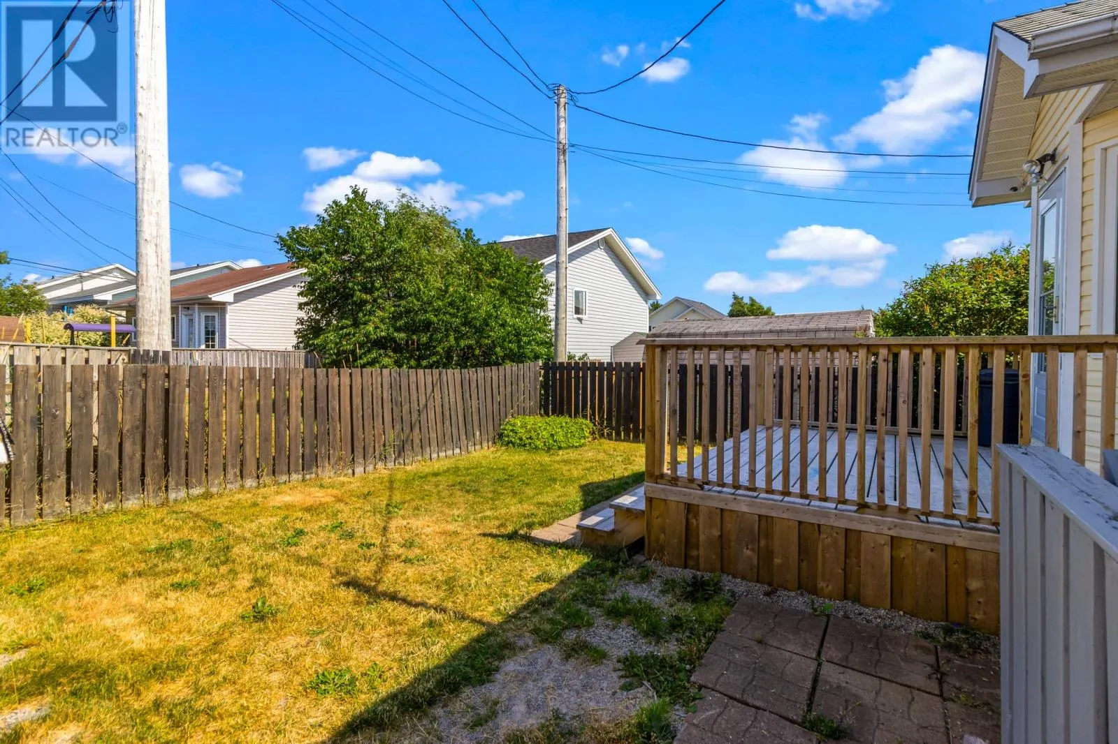 27 KELLAND Crescent