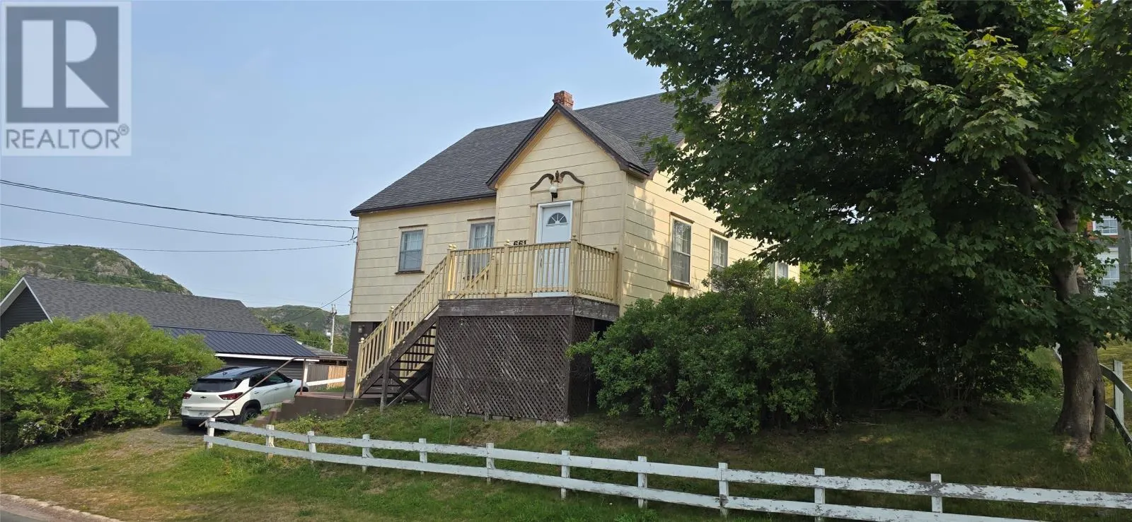 661 Main Street