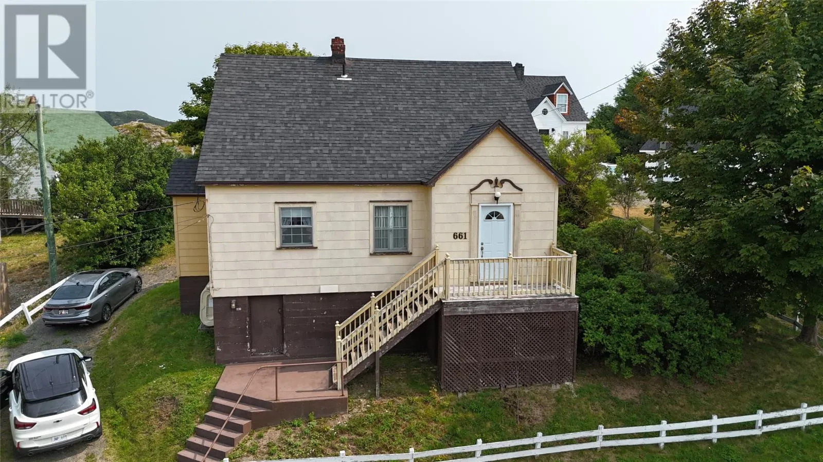 661 Main Street