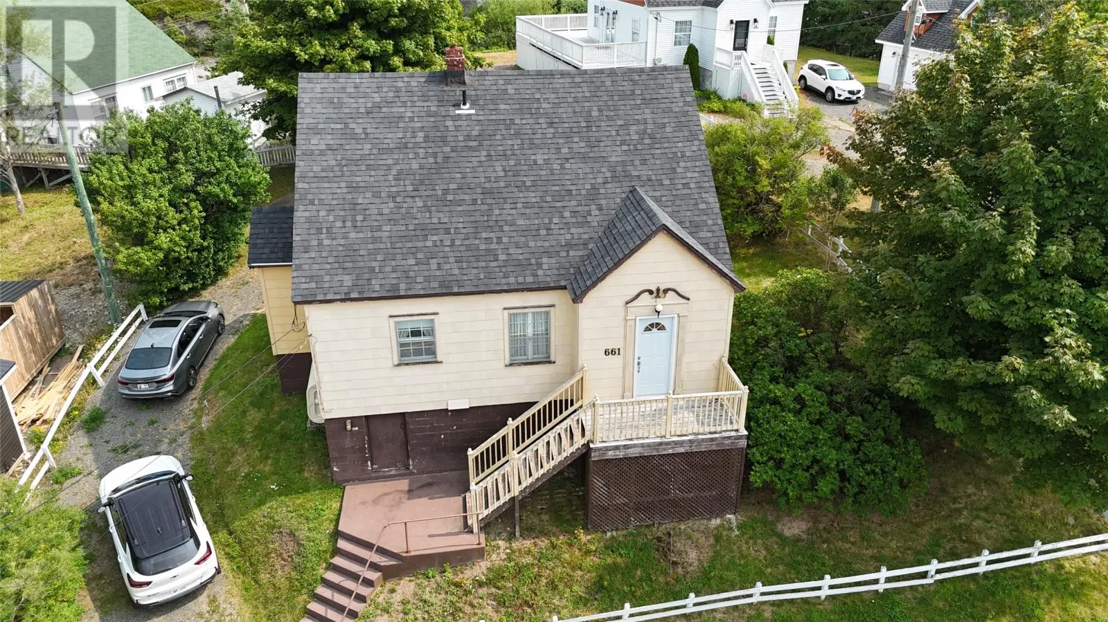 661 Main Street