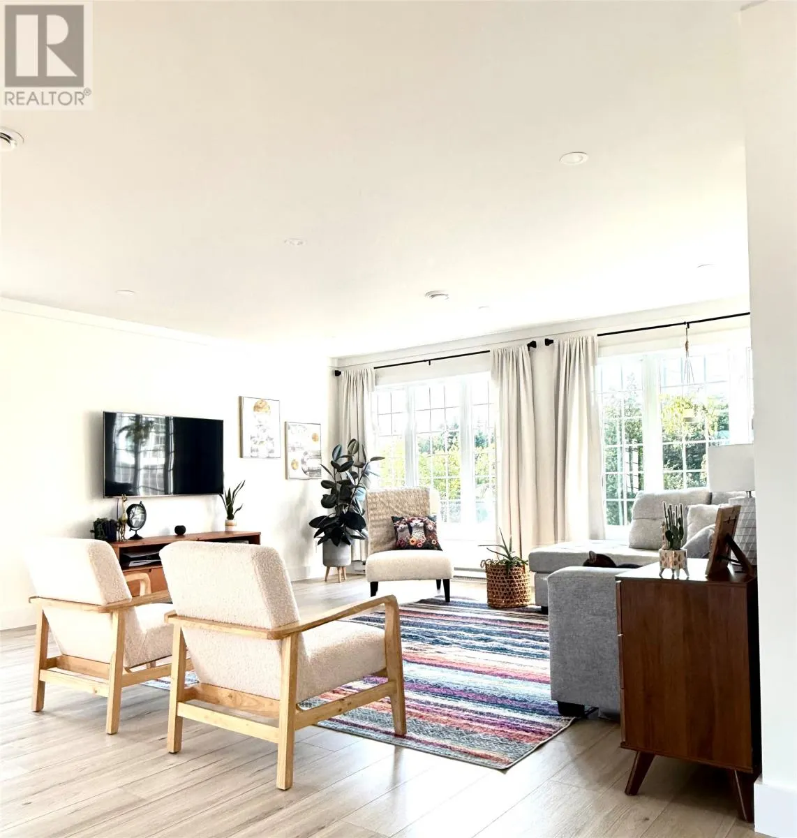 192 Harbour Drive