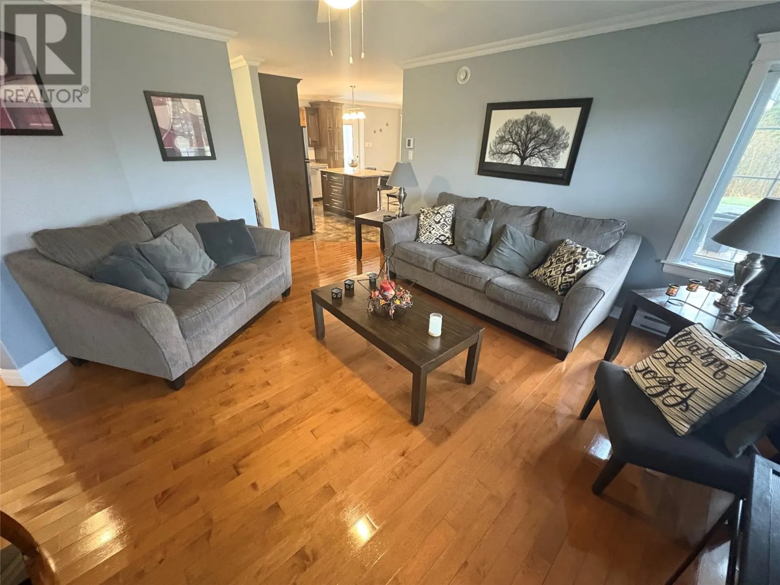 5 Simmons Lane