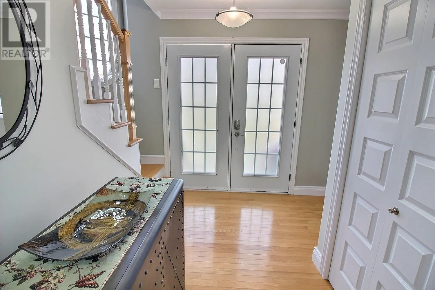 42 Cheshire Crescent