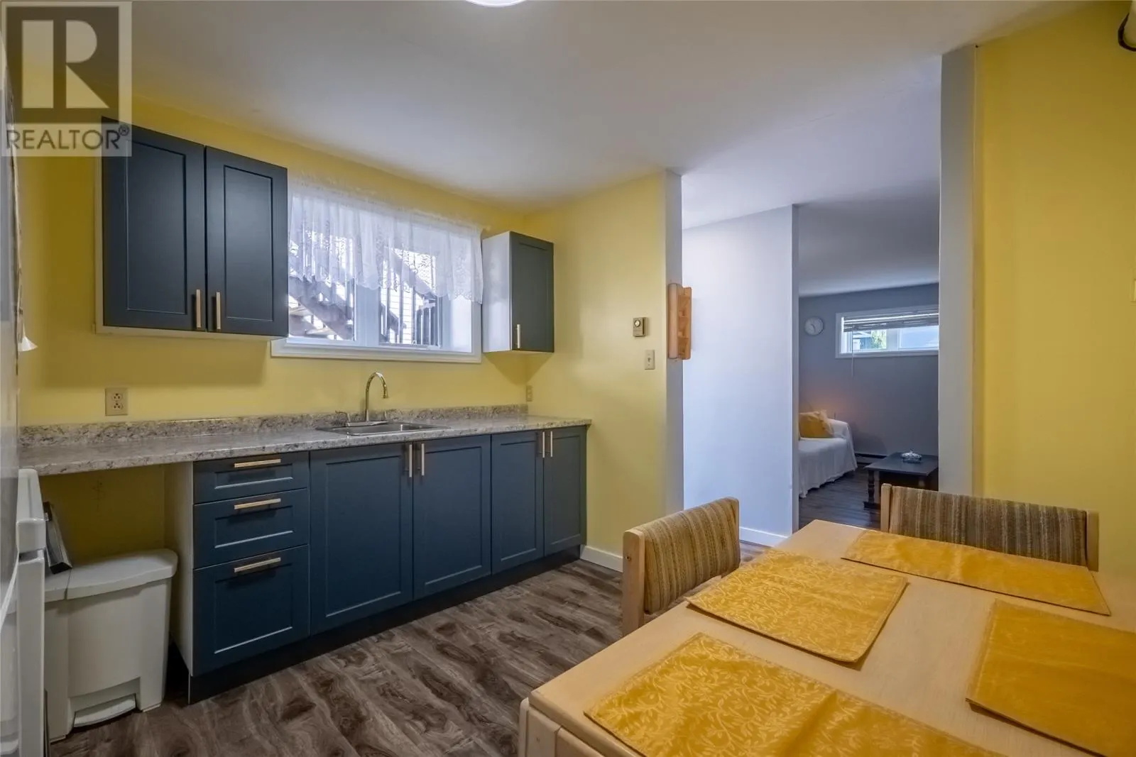 15 Marconi Place