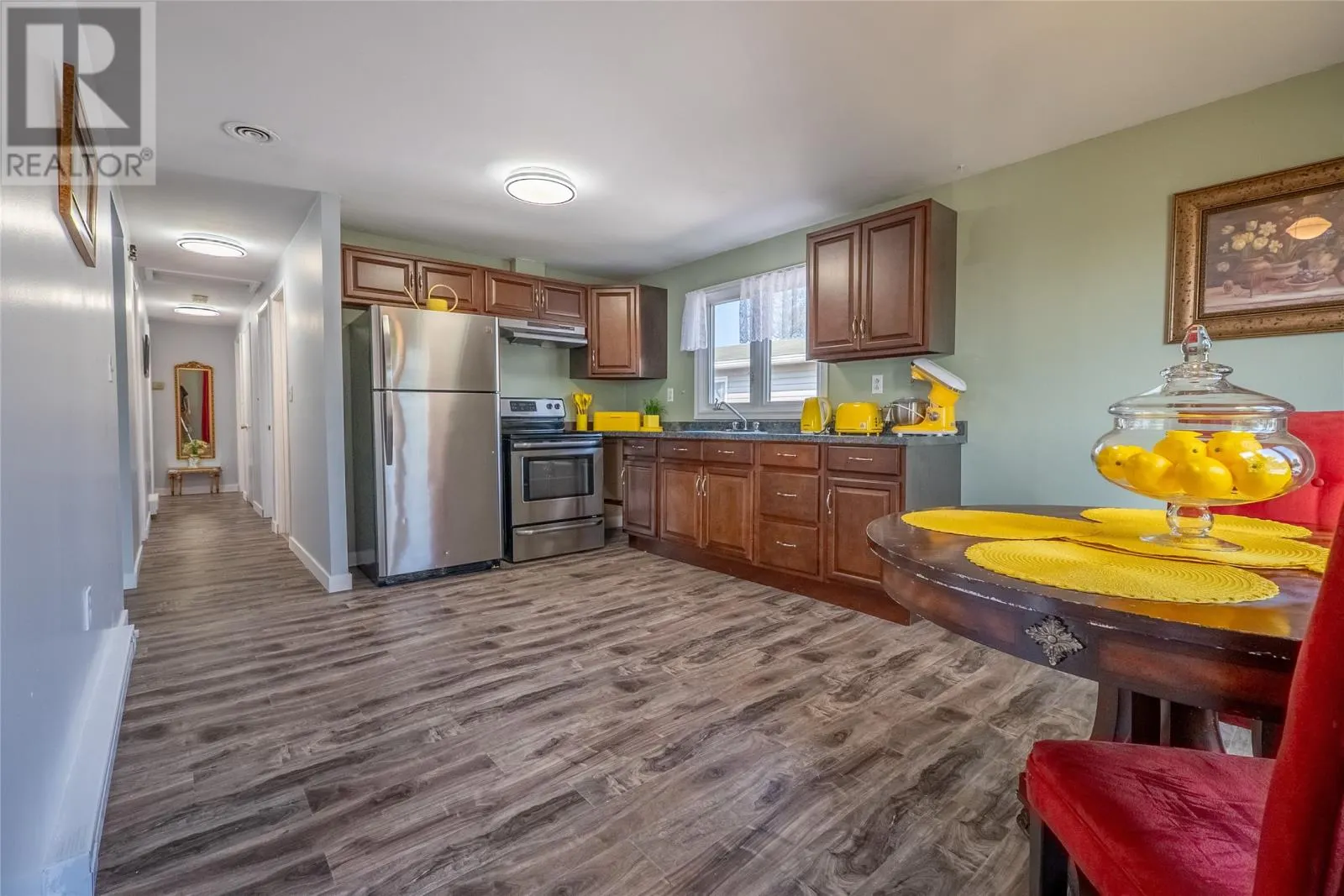 15 Marconi Place