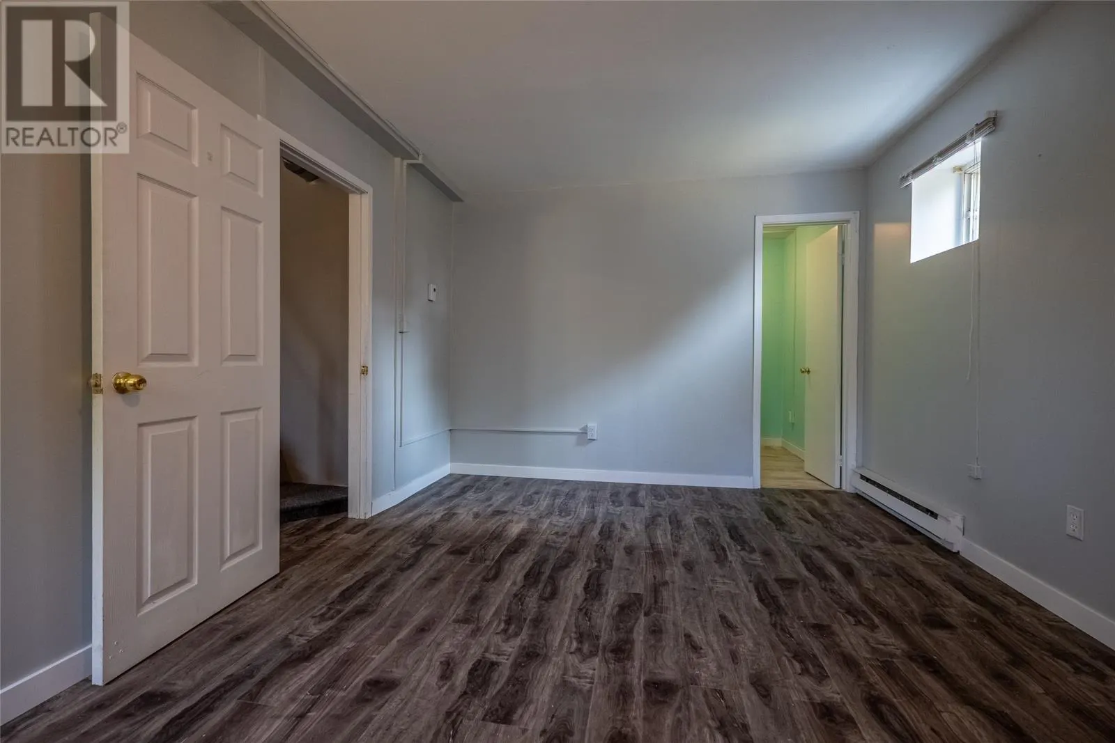 15 Marconi Place