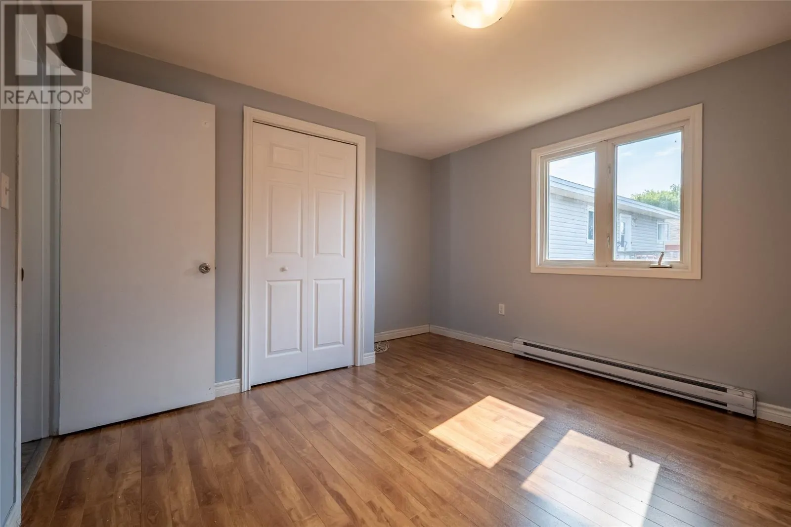15 Marconi Place