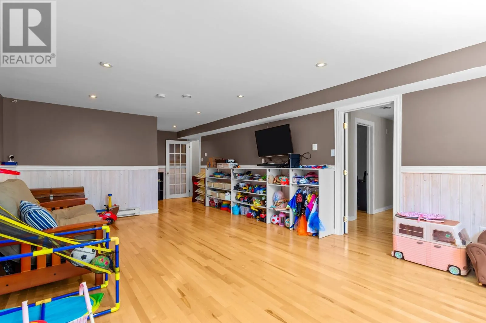 30 Dannic Place