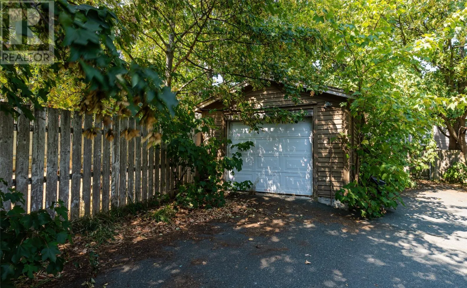 112 CASEY Street