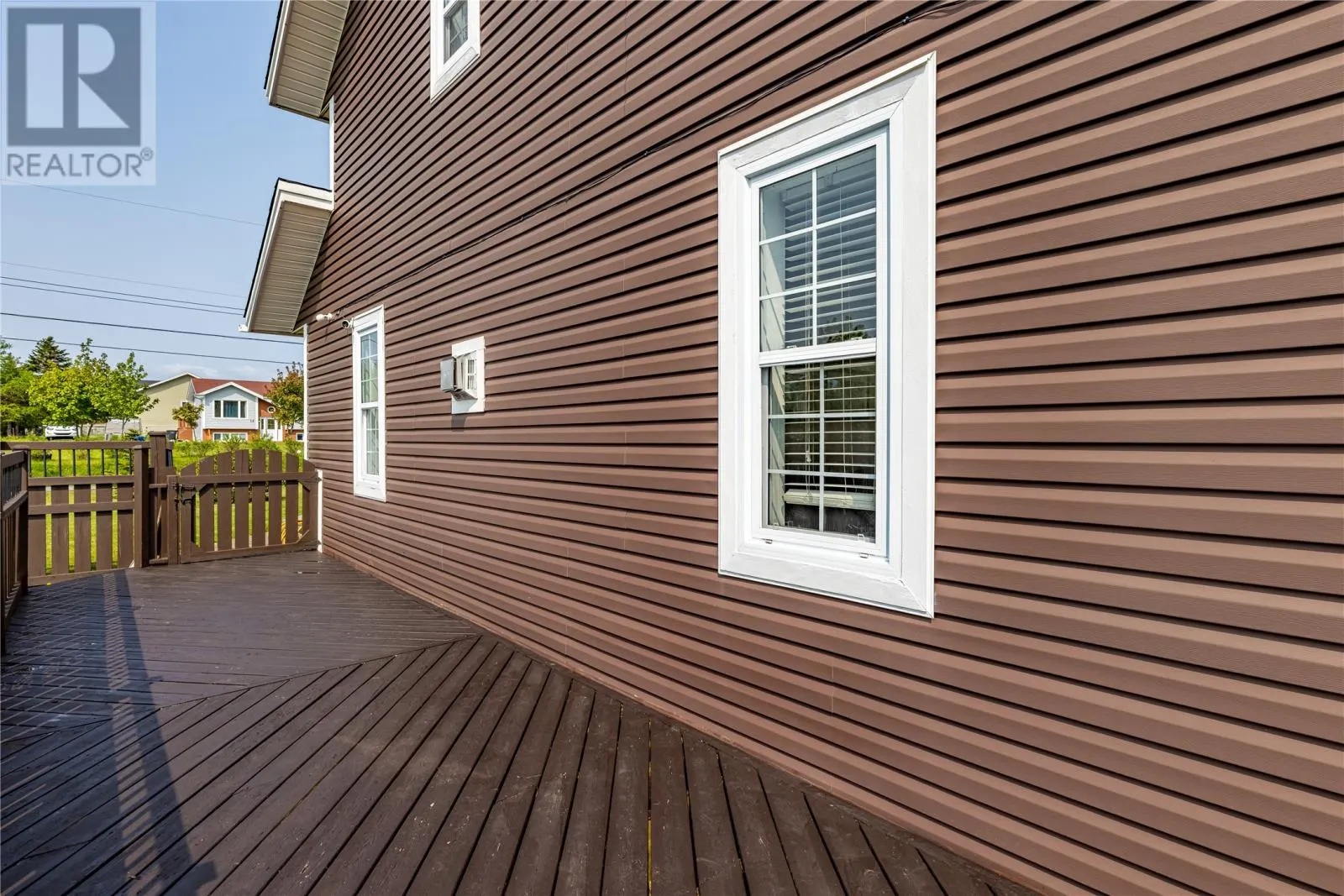 2 Hayes Avenue
