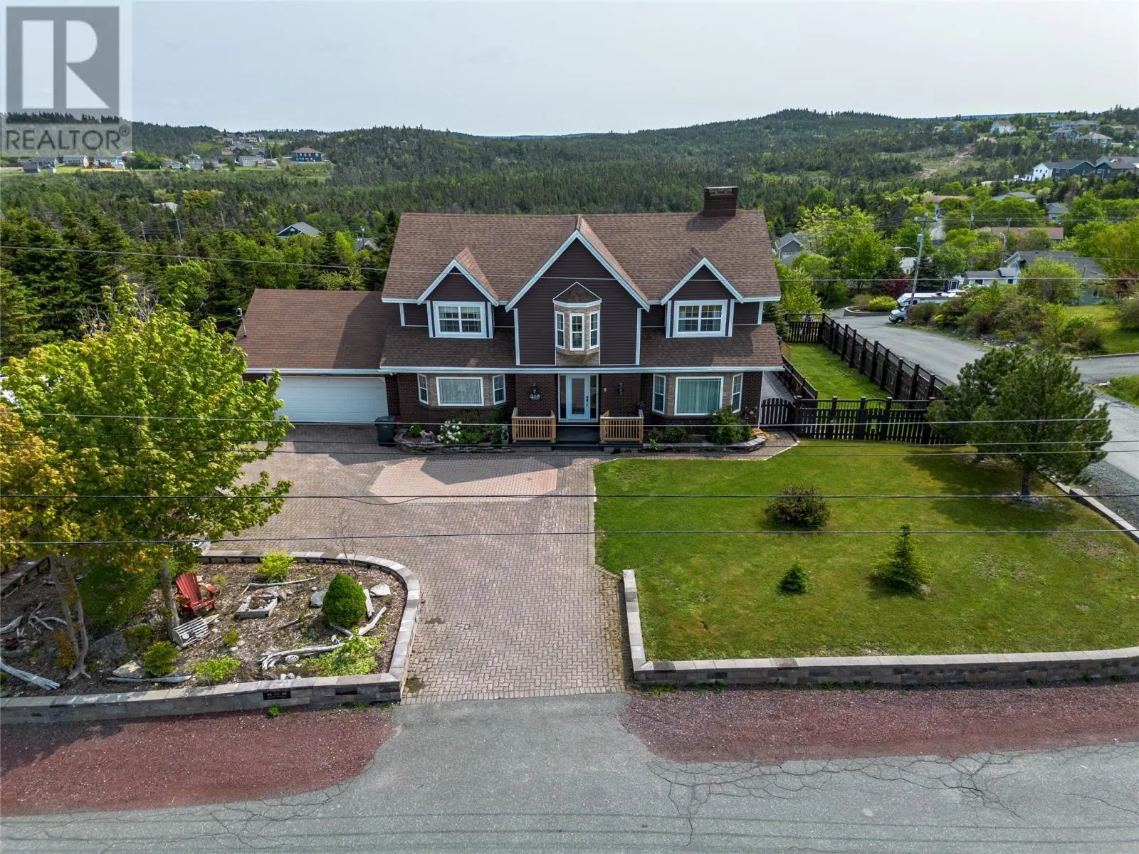 2 Hayes Avenue