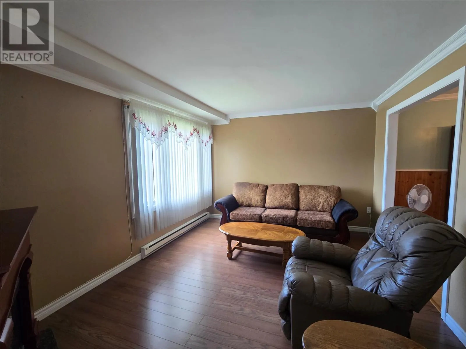 11 Grenfell Drive