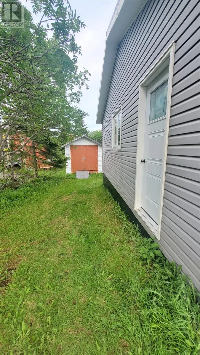 16 Tuckers Lane