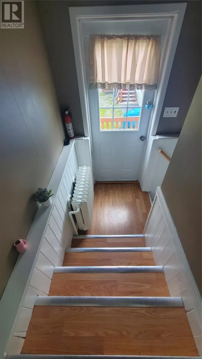16 Tuckers Lane