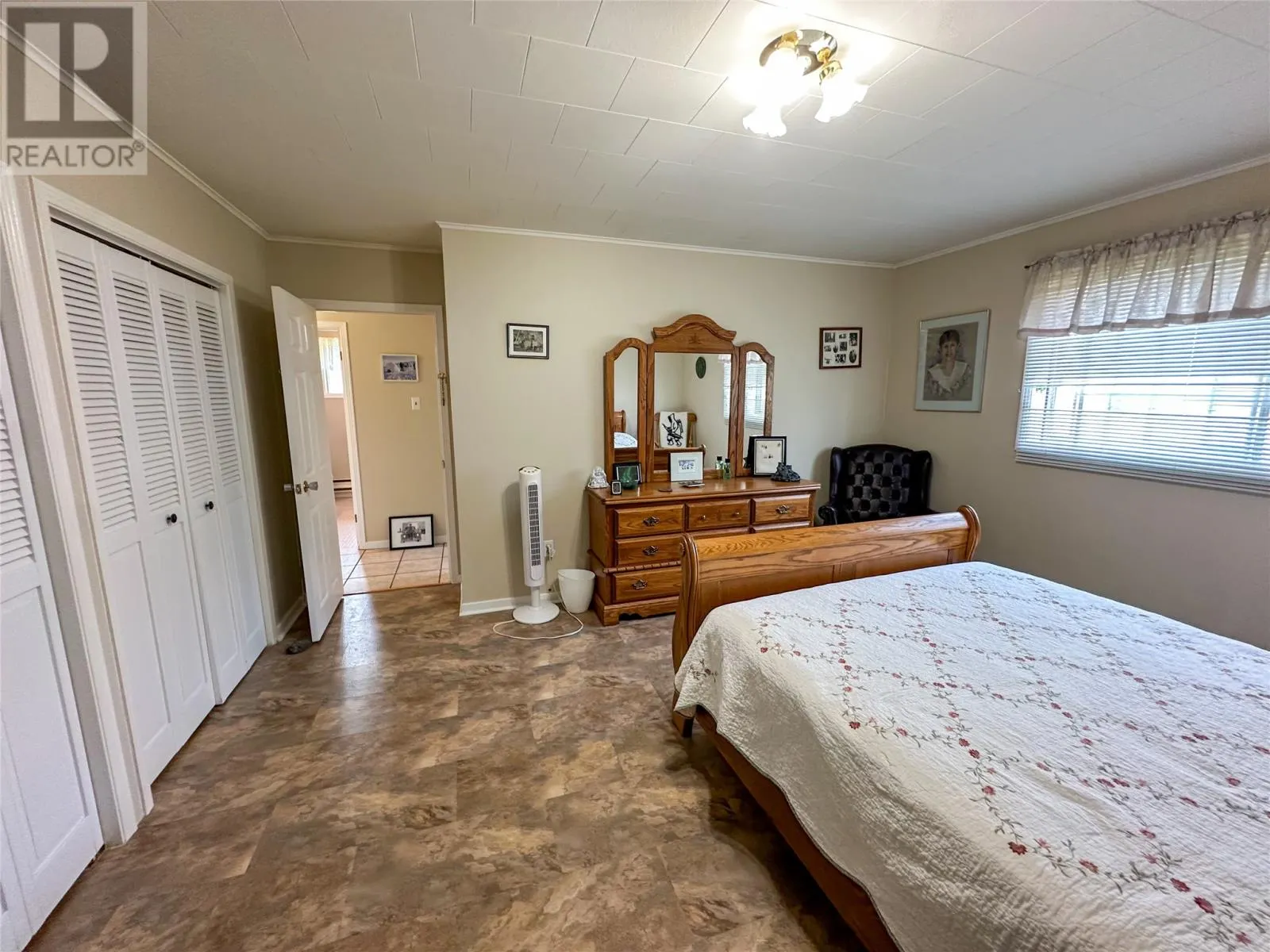 275 Tamarack Drive