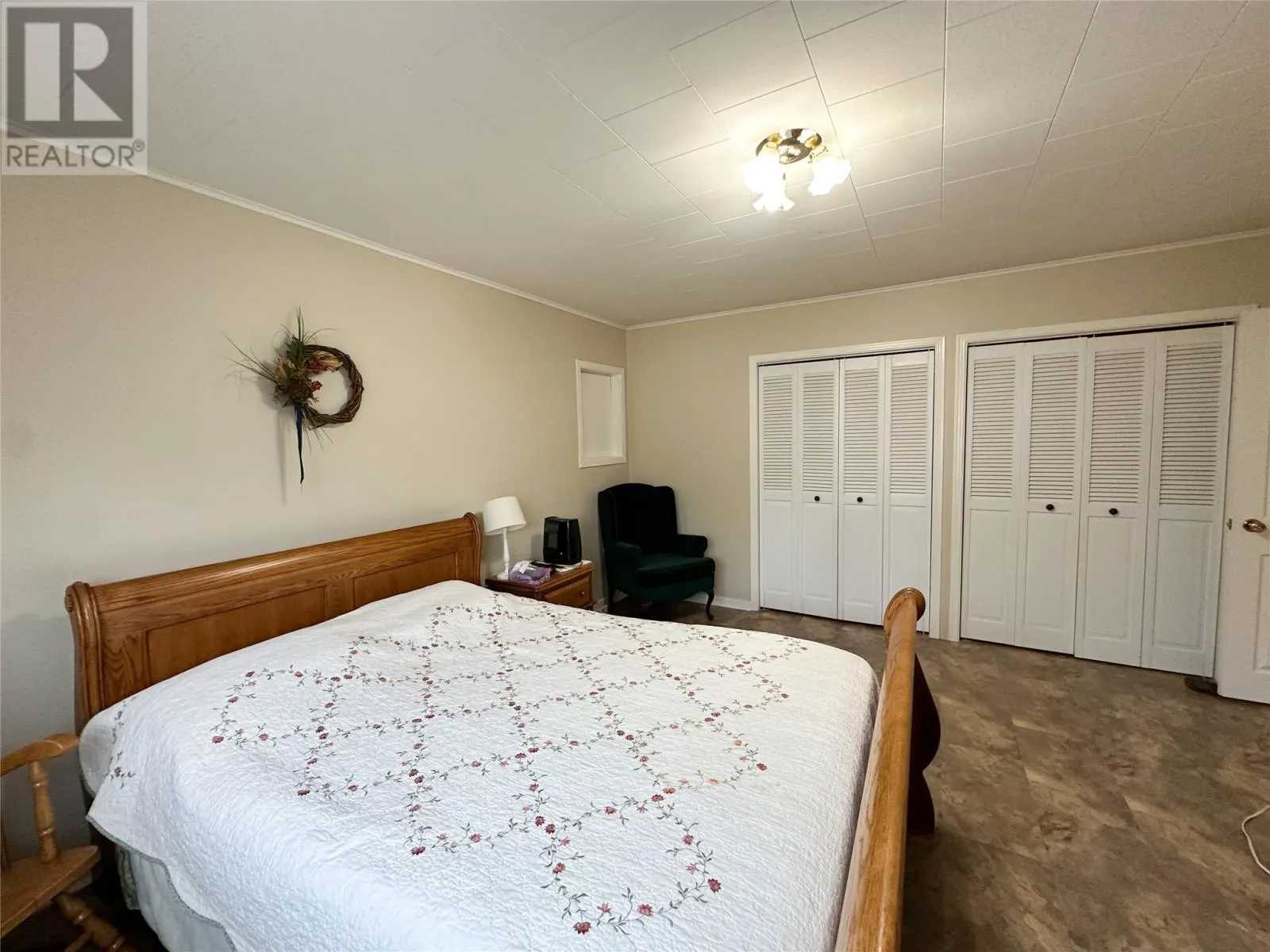 275 Tamarack Drive