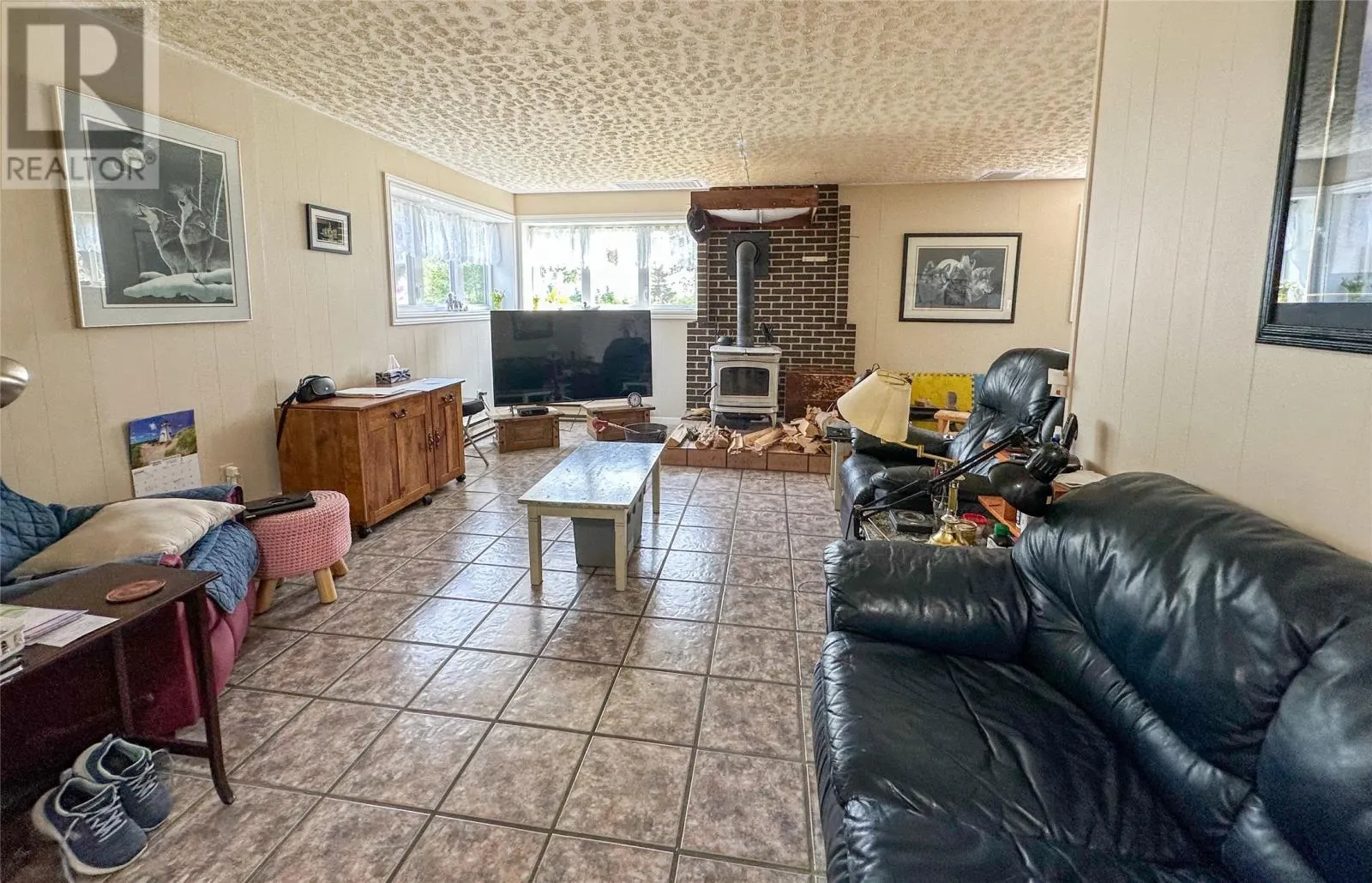 275 Tamarack Drive