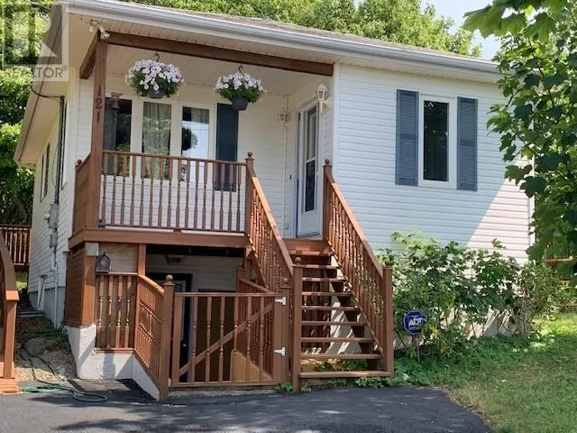 121 Old Petty Harbour Road
