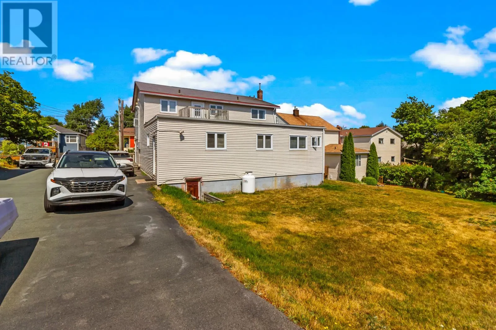 393 Hamilton Ext. Avenue