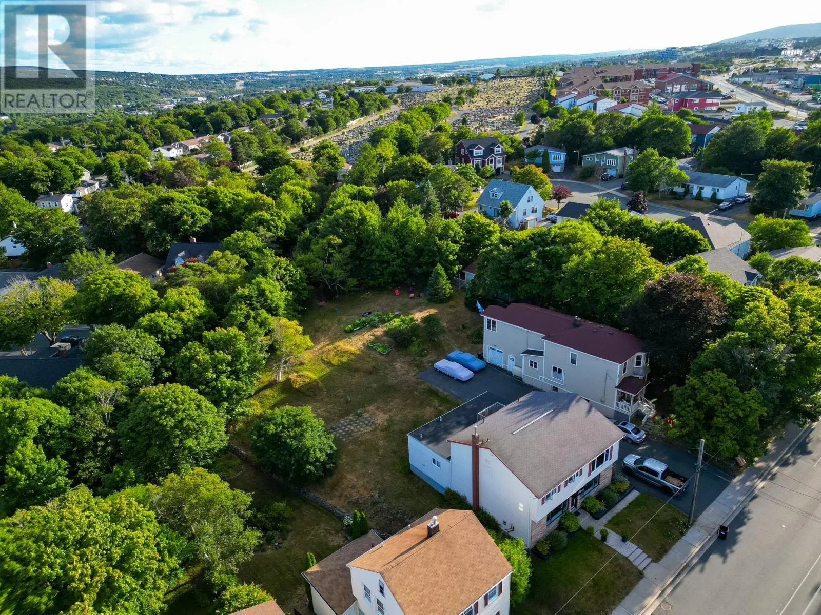 393 Hamilton Ext. Avenue