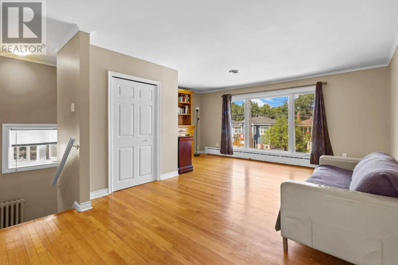 393 Hamilton Ext. Avenue
