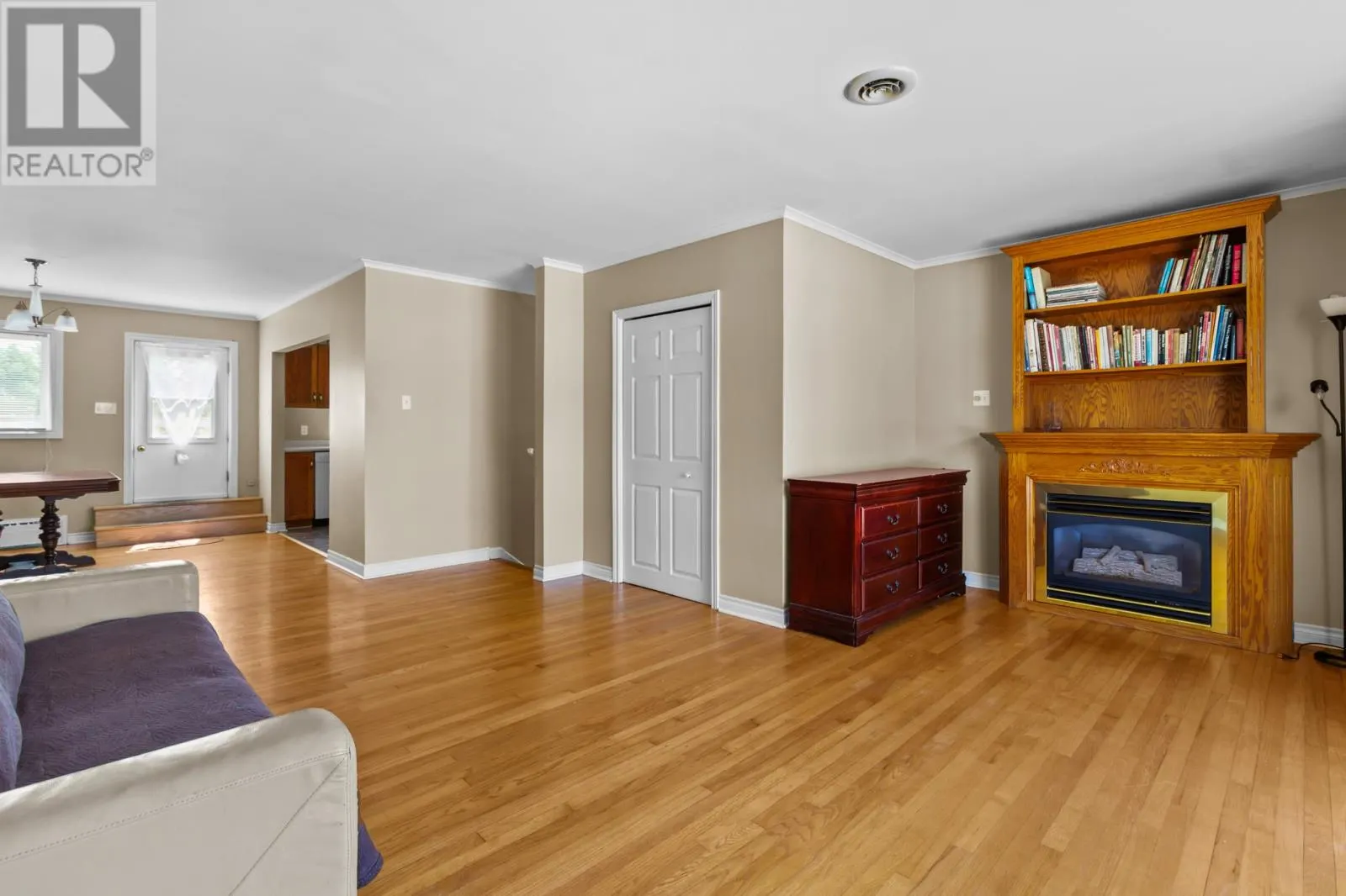 393 Hamilton Ext. Avenue