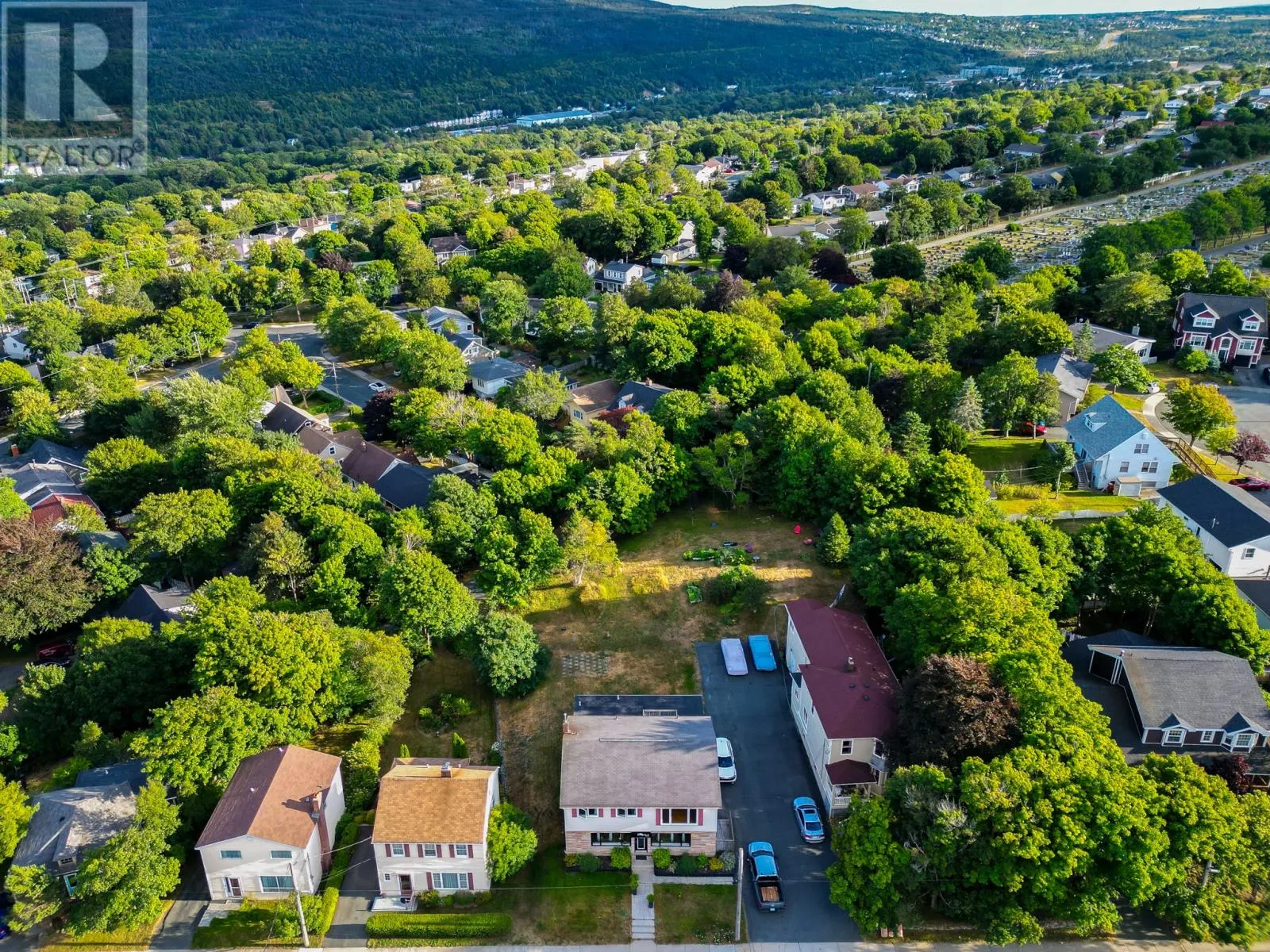 393 Hamilton Ext. Avenue