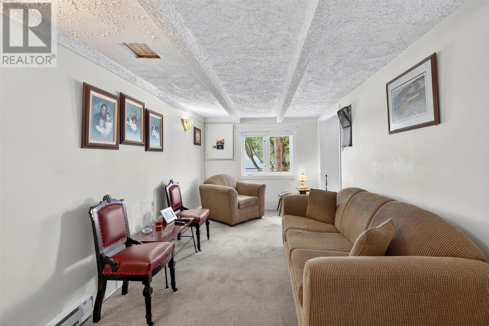 69 Meadow Road