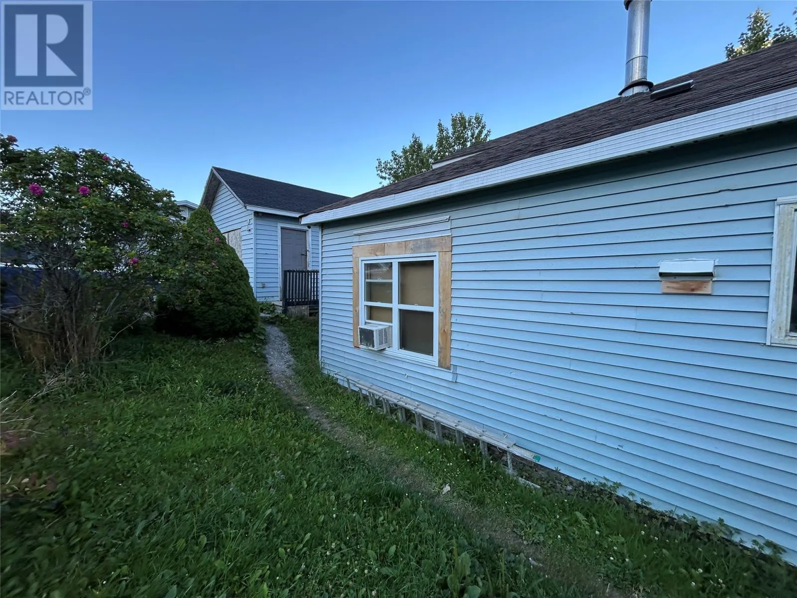 36 Webster Place