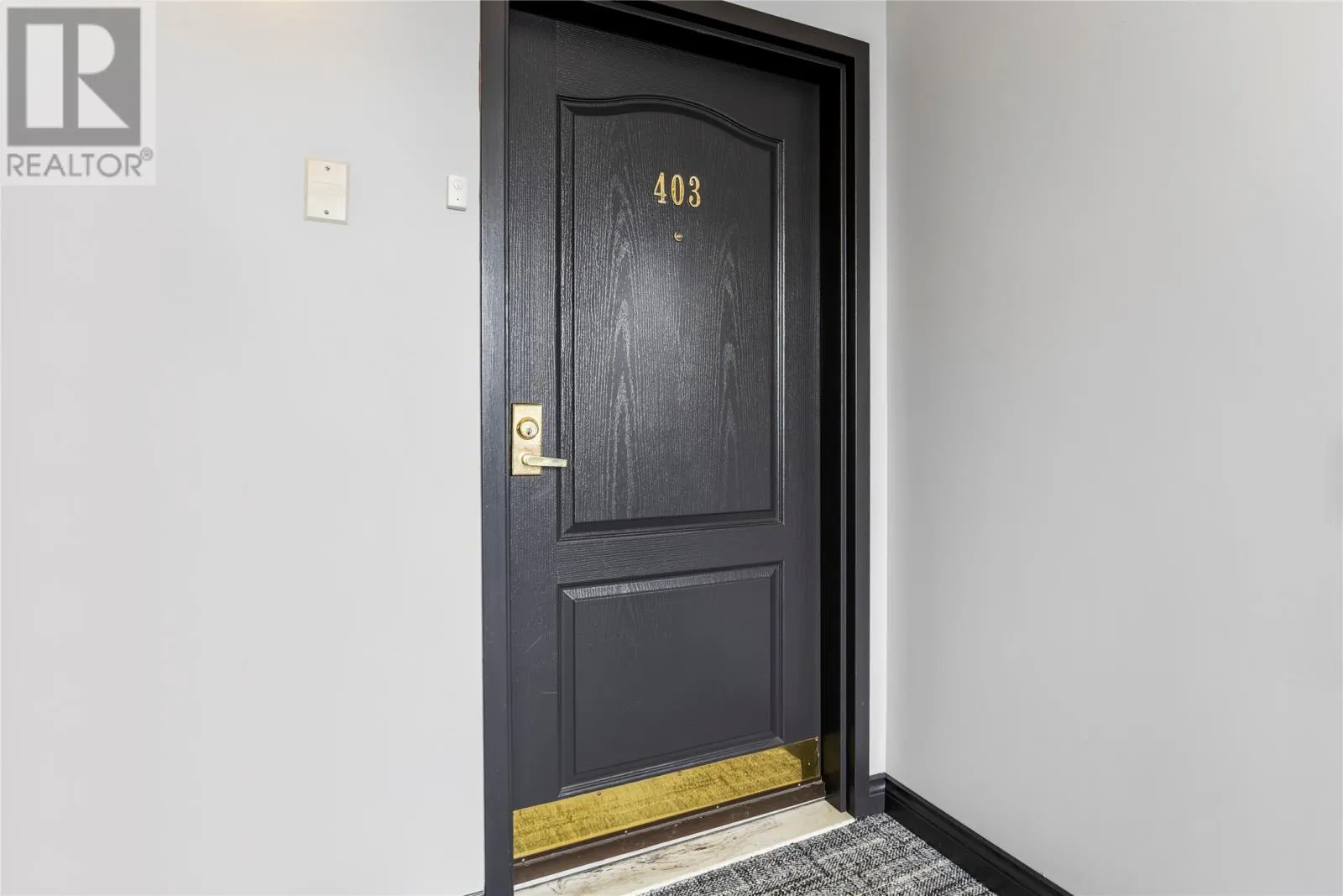 22 Flavin Street Unit#403, #403