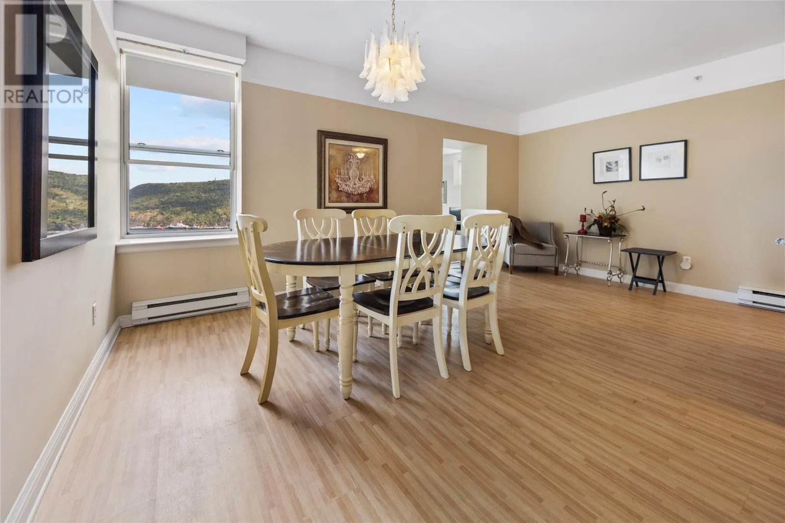 22 Flavin Street Unit#403, #403