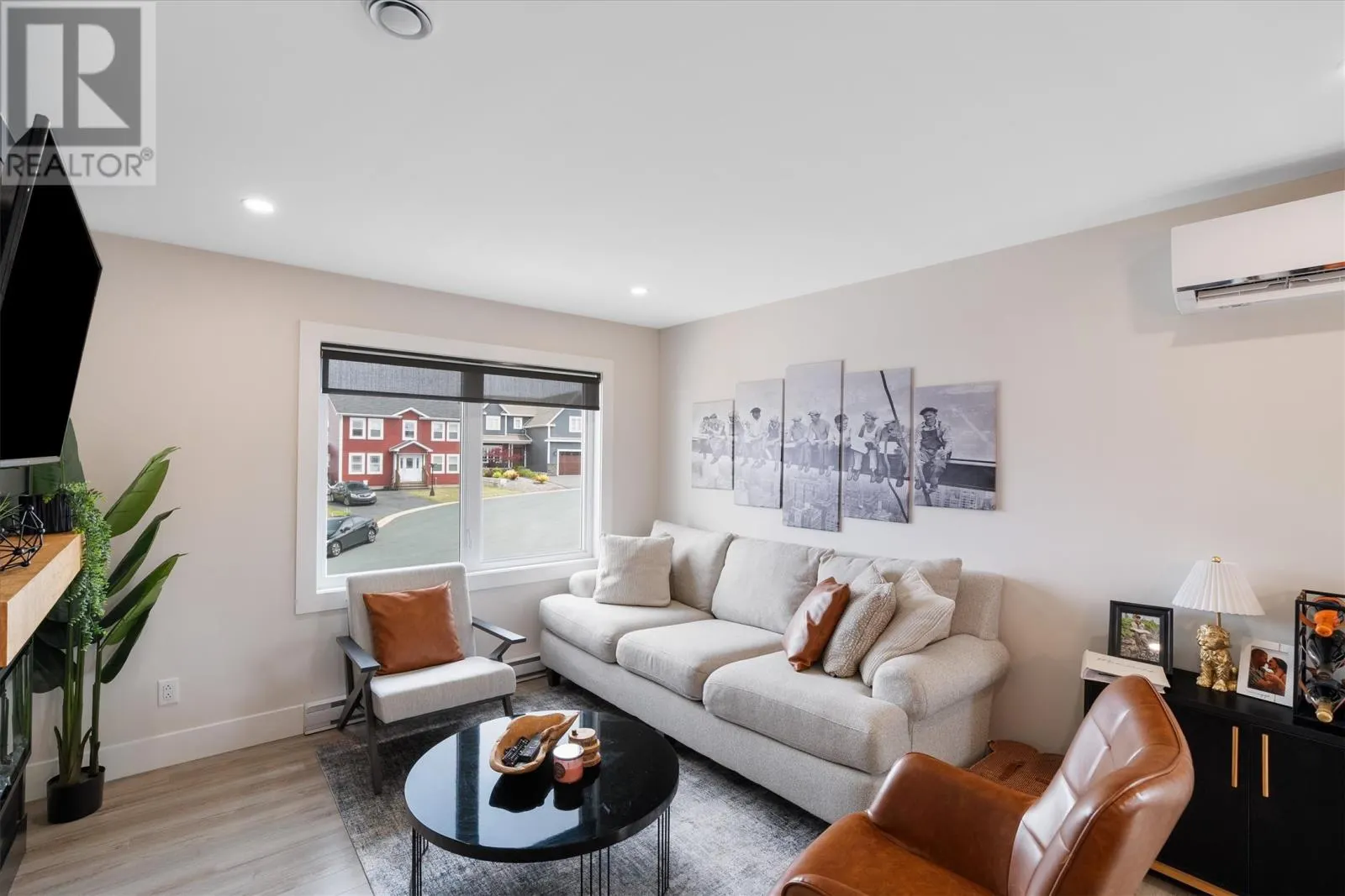18 Caravelle Place