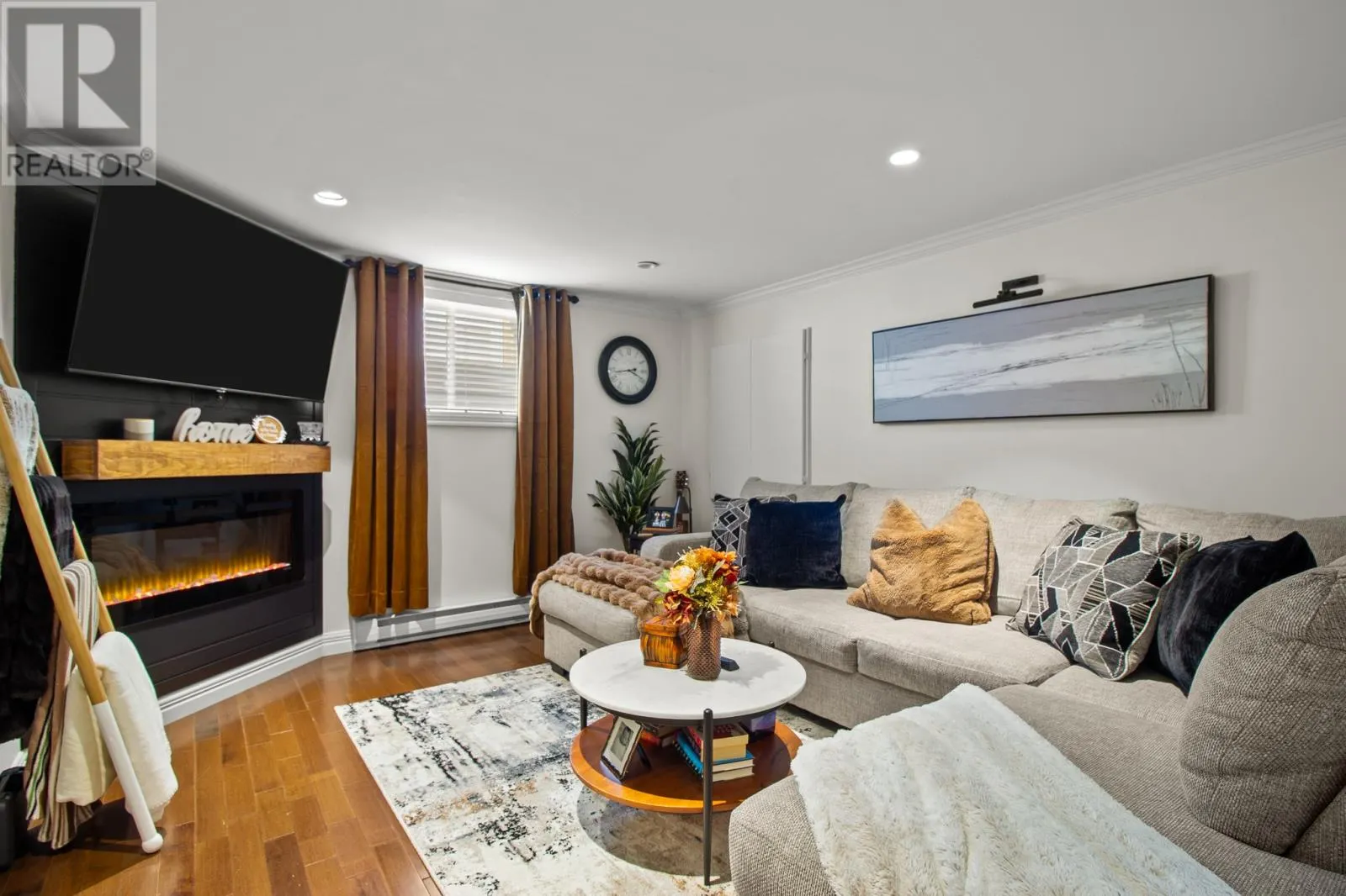 19 Teakwood Drive
