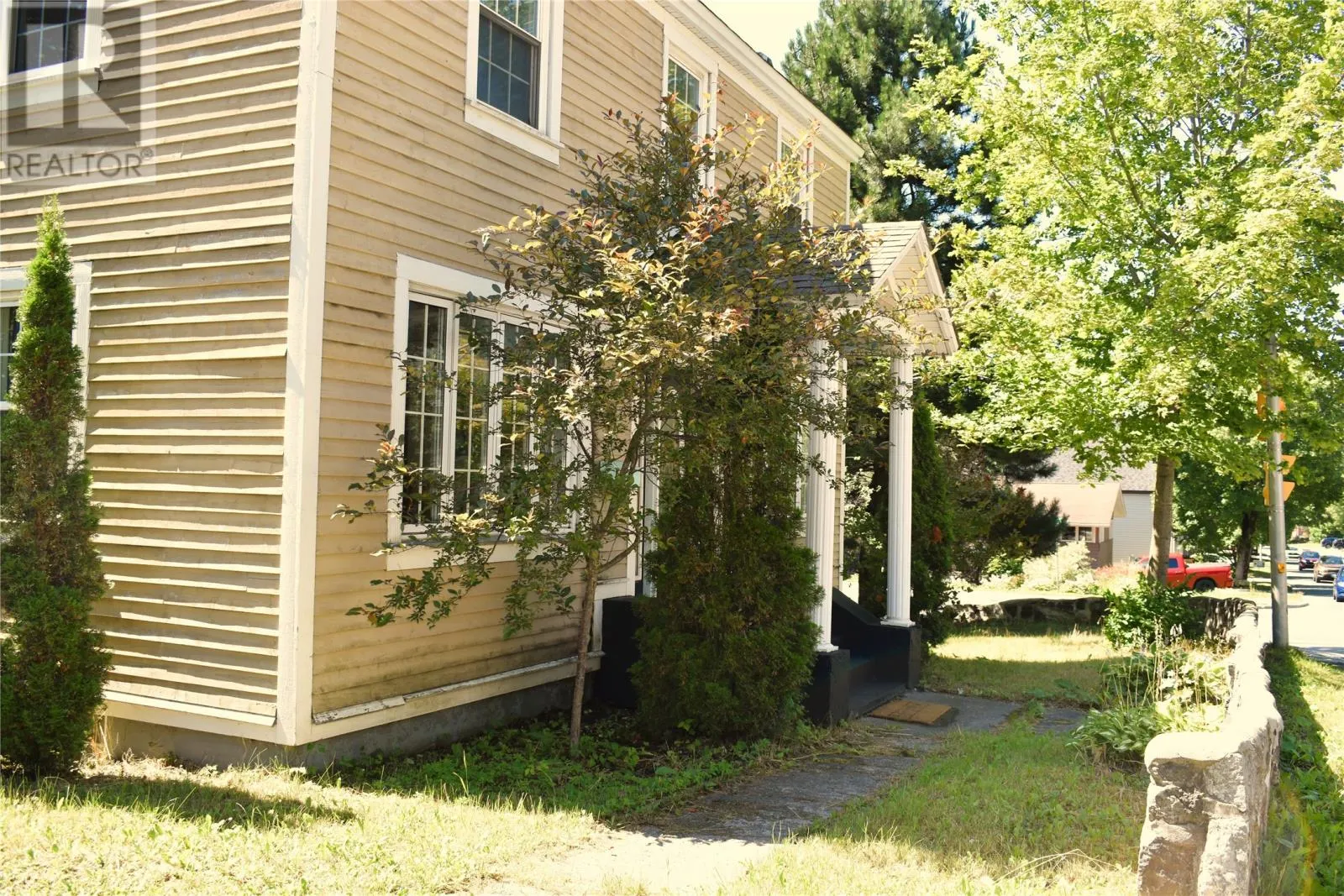 74 West Valley Road