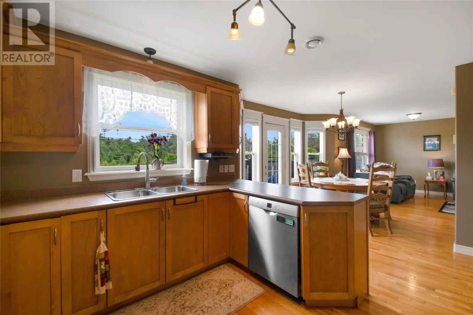 1818 Topsail Road