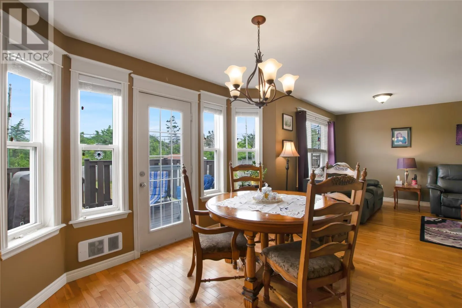 1818 Topsail Road
