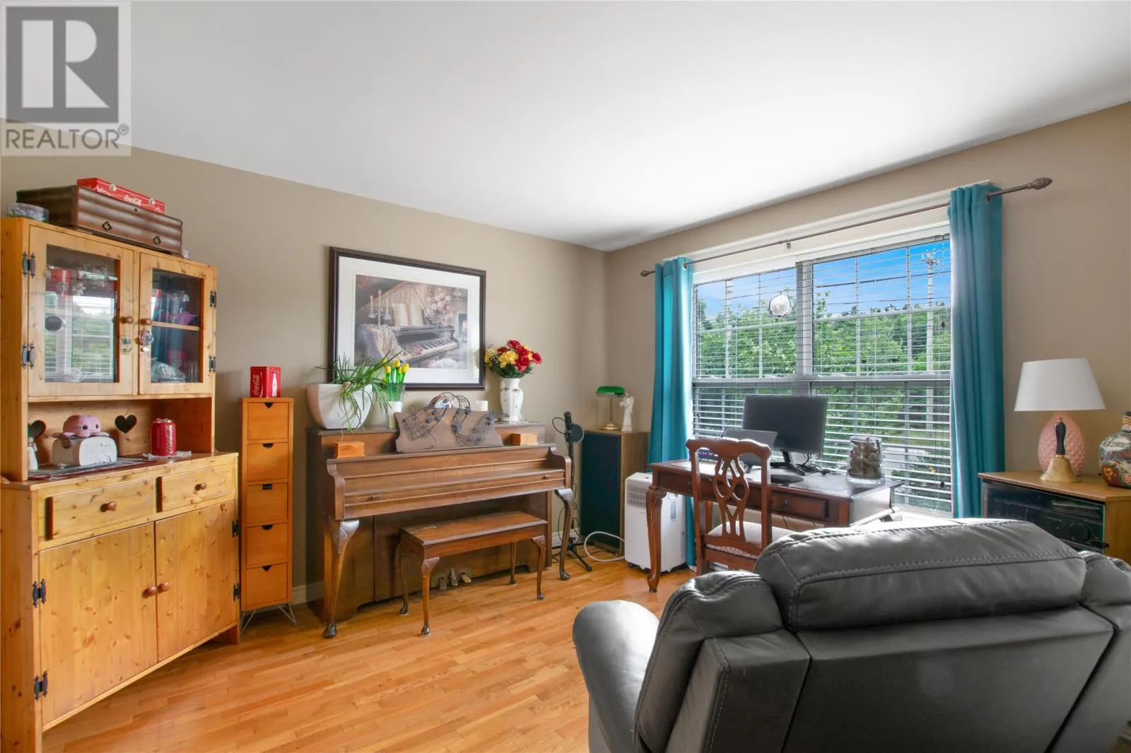 1818 Topsail Road