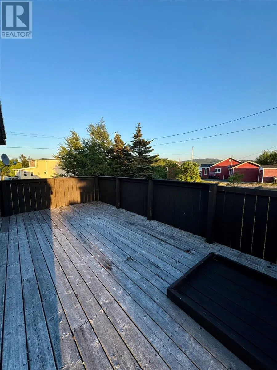 7 Boar Point Hill Road