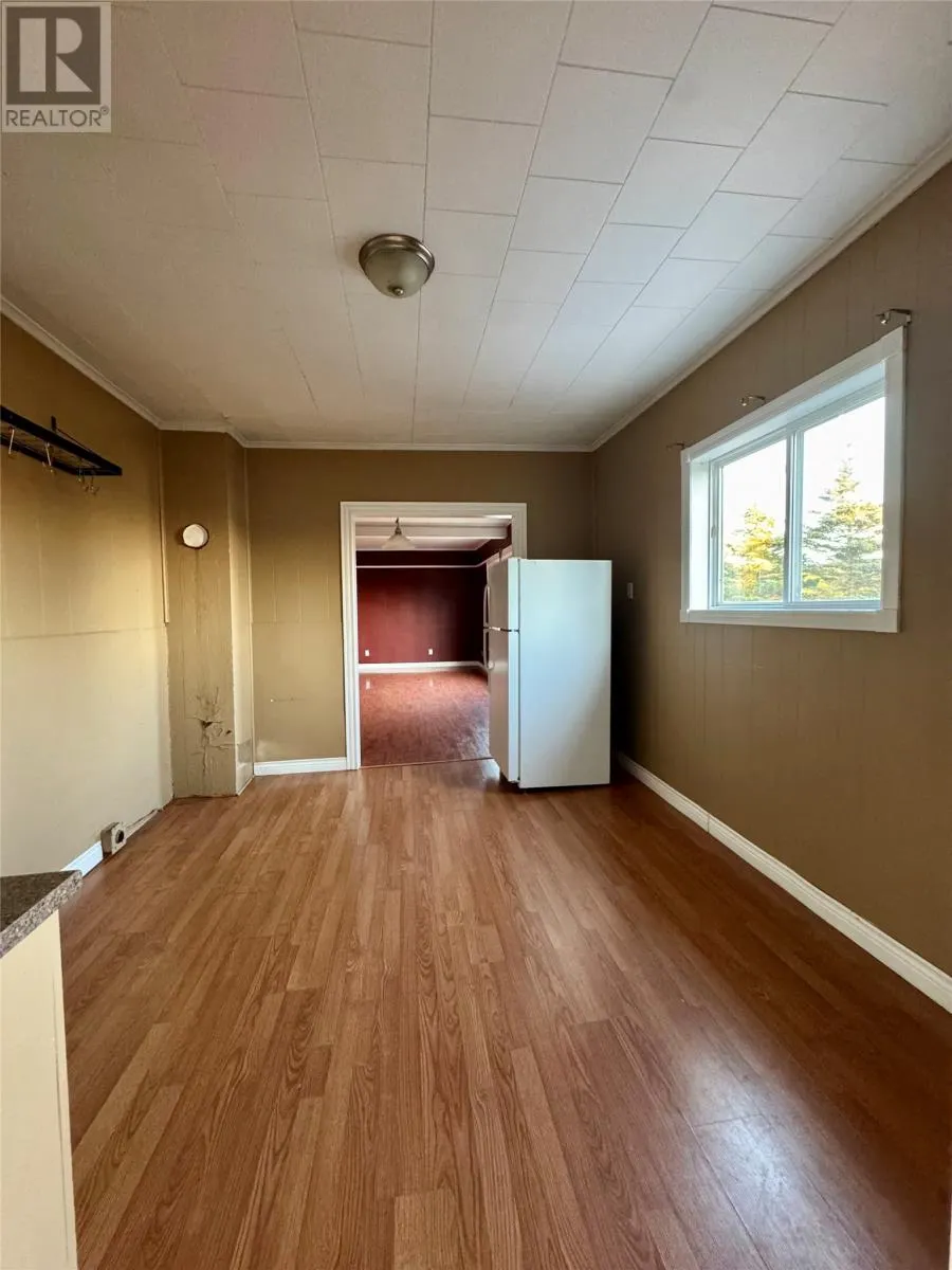 7 Boar Point Hill Road
