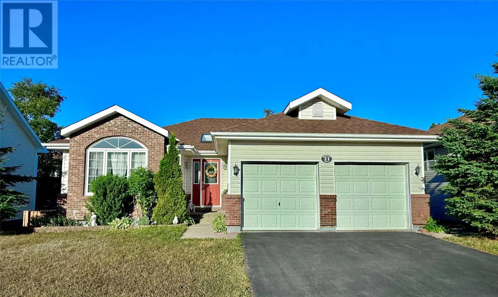 21 HIBERNIA Drive